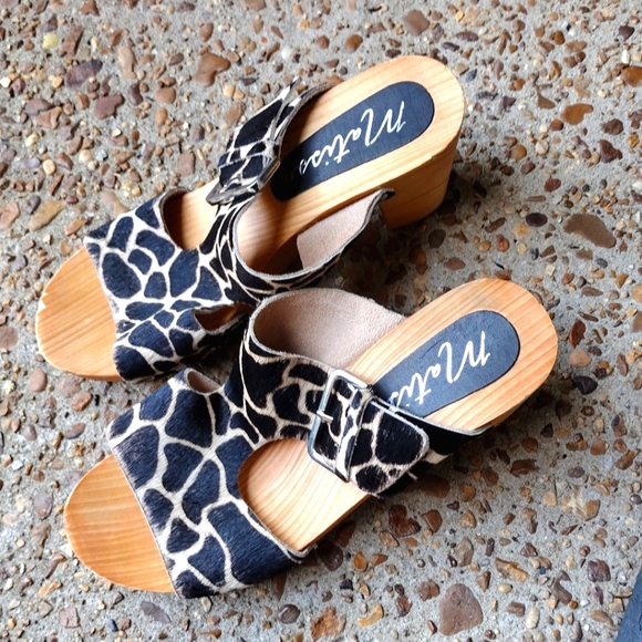 EUC Matisse giraffe print "Cherri" calf hair chunky heels - Picture 3 of 11